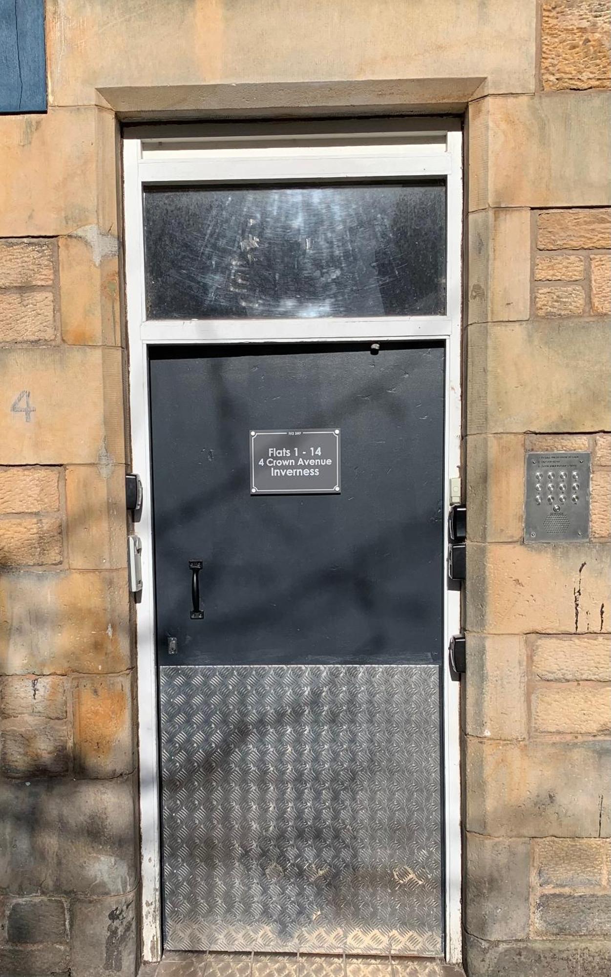 No 10 Immaculate City Centre, Top Floor 2 Bed Flat With Free Parking Inverness Kültér fotó